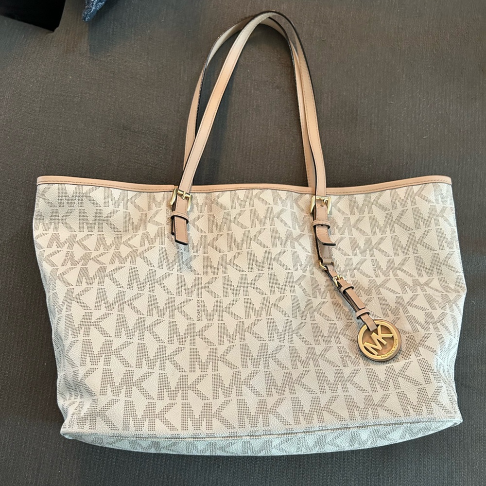 MK purse